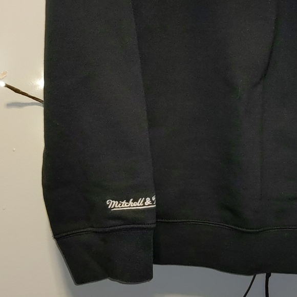 NETS Sweater - Picture 4 of 10